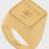 Bague cachet carrée Triomphe en laiton avec finition dorée Bague cachet carrée Triomphe en laiton avec finition dorée
