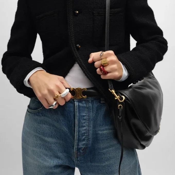 Bague CELINE Sulky en émail et laiton avec finition dorée Bague CELINE Sulky en émail et laiton avec finition dorée