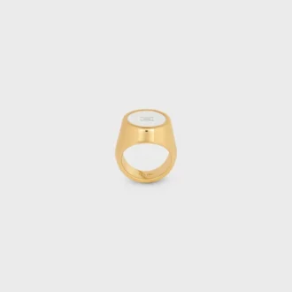 Bague chevalière Triomphe en vernis et laiton avec finition dorée