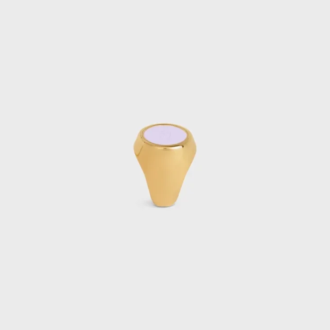 Bague chevalière Triomphe en vernis et laiton avec finition dorée Bague chevalière Triomphe en vernis et laiton avec finition dorée