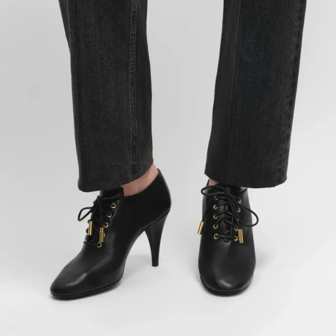 Ballerines à talons et lacets Oxford souples en cuir de veau – Tannage végétal Ballerines à talons et lacets Oxford souples en cuir de veau – Tannage végétal