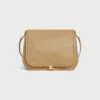 Besace Triomphe souple en cuir d’agneau souple et brillant Besace Triomphe souple en cuir d’agneau souple et brillant