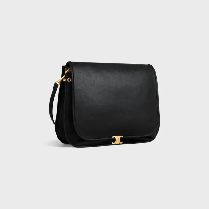 Besace Triomphe souple en cuir d’agneau souple et brillant Besace Triomphe souple en cuir d’agneau souple et brillant