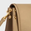 Besace Triomphe souple en cuir d’agneau souple et brillant Besace Triomphe souple en cuir d’agneau souple et brillant