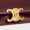 Besace Triomphe souple en cuir d’agneau souple et brillant Besace Triomphe souple en cuir d’agneau souple et brillant