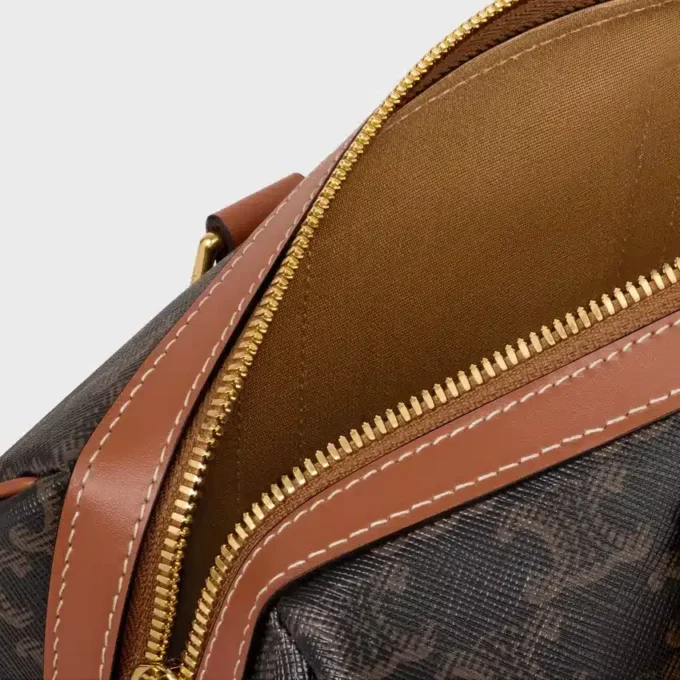 Boston moyen en Triomphe Canvas et cuir de veau Boston moyen en Triomphe Canvas et cuir de veau
