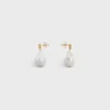 Boucles d’oreilles CELINE Baroque en laiton avec finition dorée et perles de culture Boucles d’oreilles CELINE Baroque en laiton avec finition dorée et perles de culture