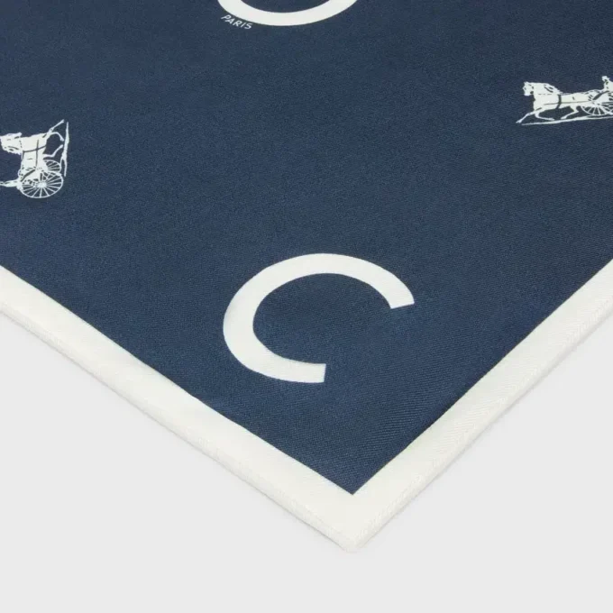 Carré en twill de soie