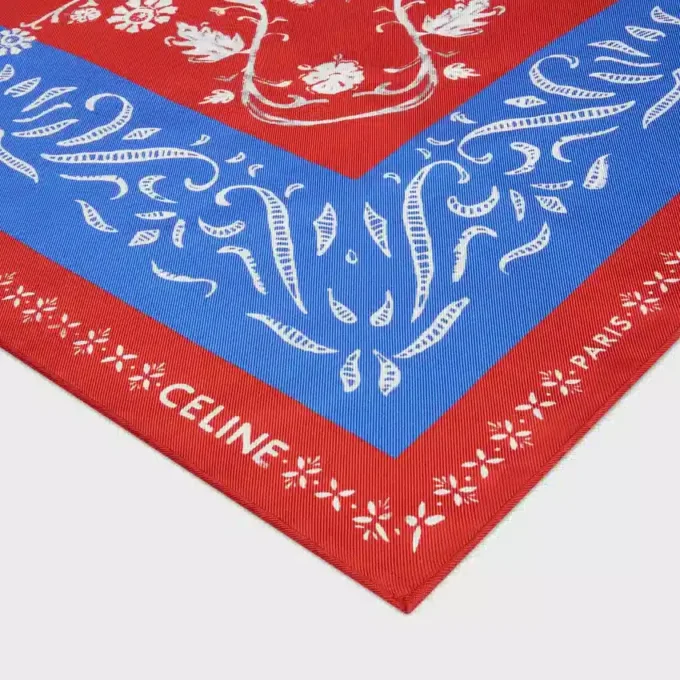 Carré en twill de soie