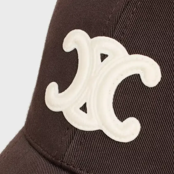 Casquette de baseball Triomphe en gabardine de coton délavée