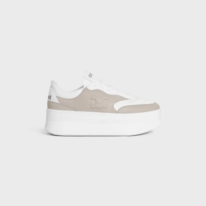 CELINE – Baskets à semelles épaisses avec motif Triomphe en cuir de veau CELINE – Baskets à semelles épaisses avec motif Triomphe en cuir de veau