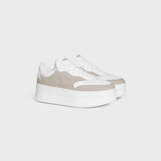 CELINE – Baskets à semelles épaisses avec motif Triomphe en cuir de veau CELINE – Baskets à semelles épaisses avec motif Triomphe en cuir de veau