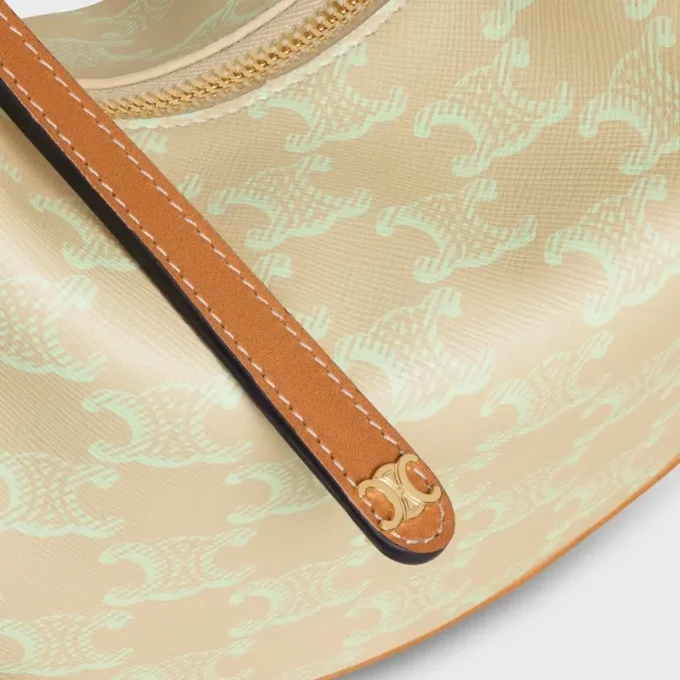 Celine Lulu pour adolescent en Triomphe Canvas