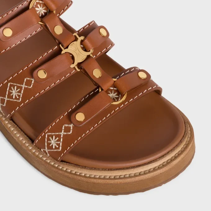 CELINE – Mules Tippi en cuir de veau brodé