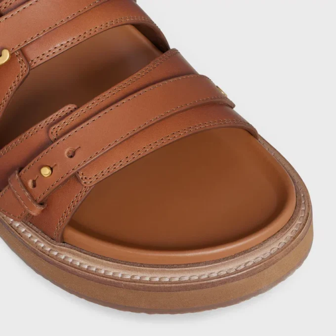 CELINE – Sandales Tippi Triomphe en cuir de veau