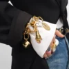 Charms CELINE Triomphe « Dice » en émail et aluminium