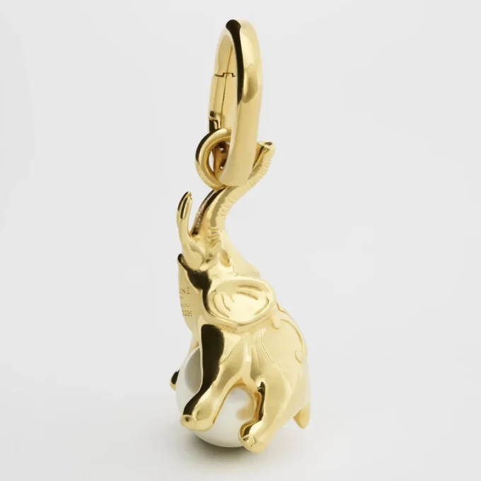 Charms Éléphant sur perle en laiton avec finition dorée et perle en résine