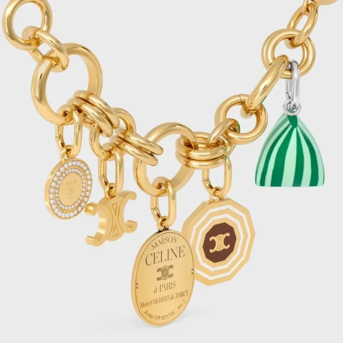 Charms Médaille en résine et laiton avec finition dorée