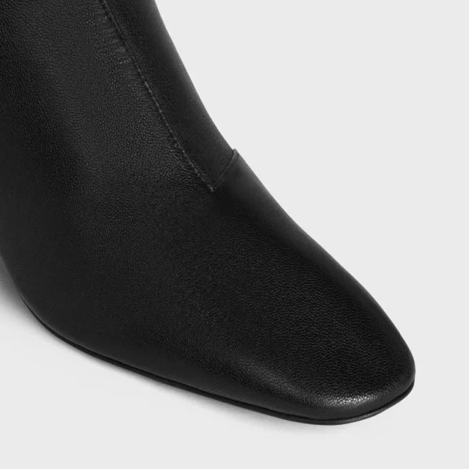 Cheri – Bottines zippées en cuir d’agneau extensible Cheri – Bottines zippées en cuir d’agneau extensible