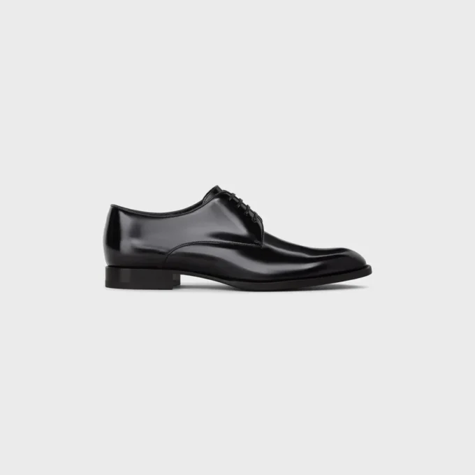 Derby CELINE Tuxedo en cuir de taureau verni Derby CELINE Tuxedo en cuir de taureau verni
