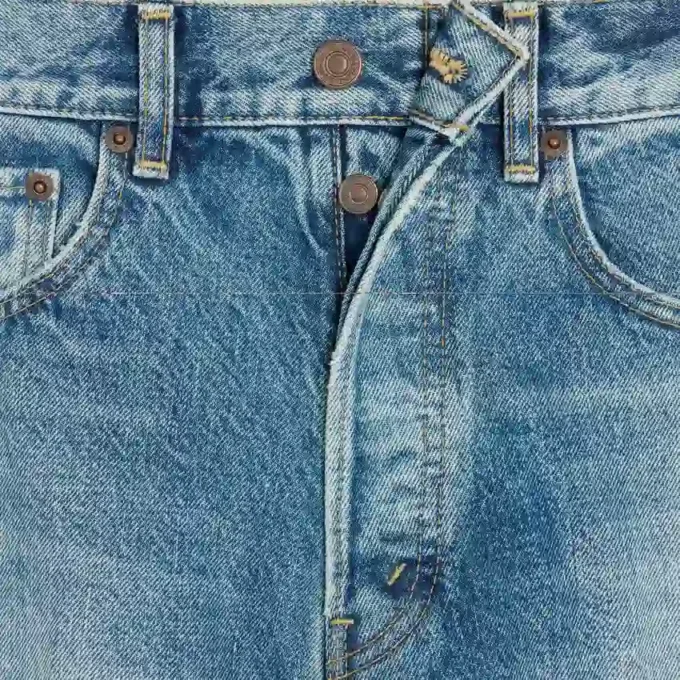 Jean boyfriend brodé 001 en denim de coton Jean boyfriend brodé 001 en denim de coton