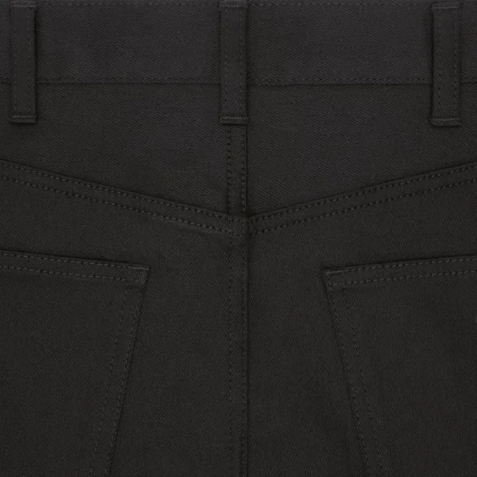 Jean skinny en denim noir pur vintage