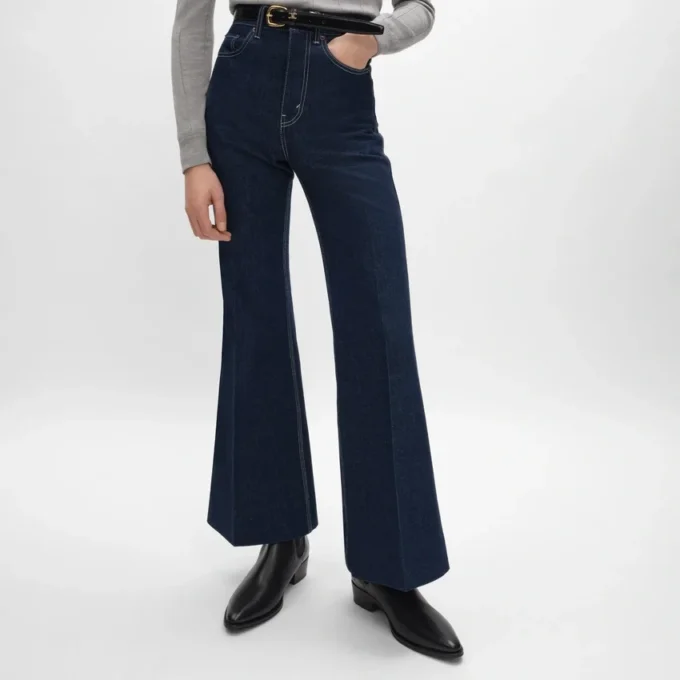 Jean évasé 003 en denim indigo léger