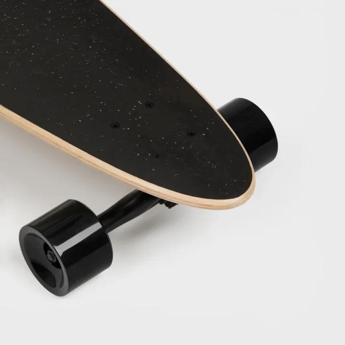 Longboard avec imprimé du logo CELINE Longboard avec imprimé du logo CELINE