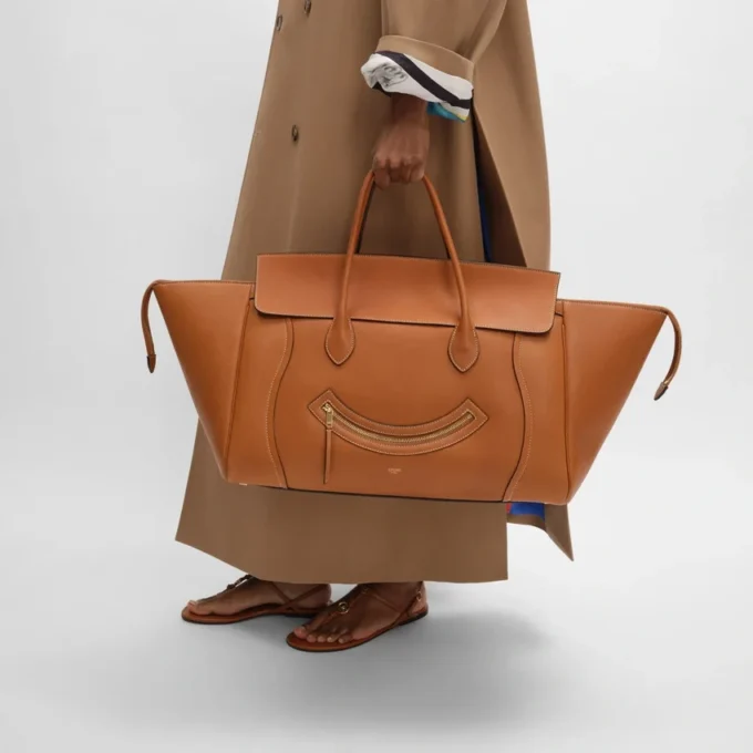 Luggage Big Smile en cuir de veau souple naturel Luggage Big Smile en cuir de veau souple naturel