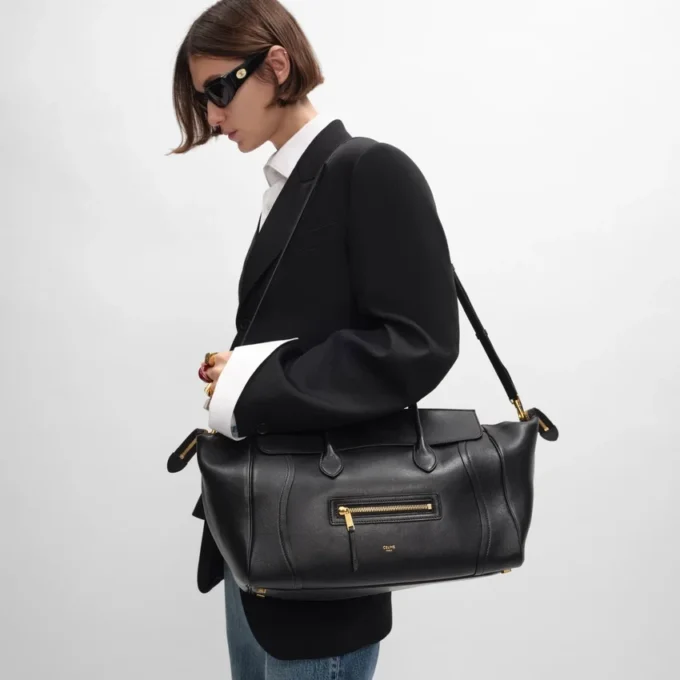 Luggage en cuir d&rsquo;agneau souple et brillant