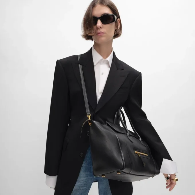 Luggage en cuir d&rsquo;agneau souple et brillant