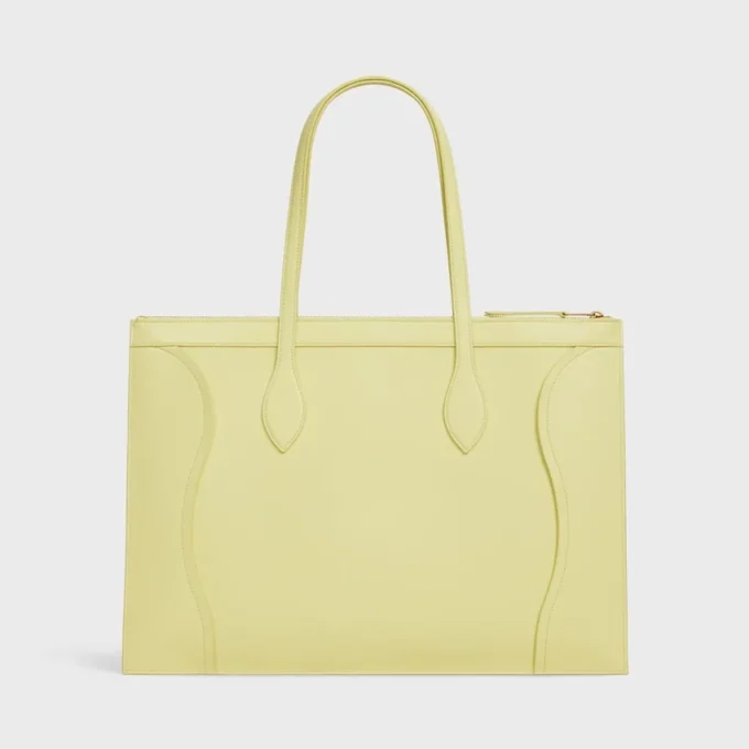 Luggage plat en cuir de veau brillant