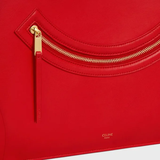 Luggage plat en cuir de veau brillant