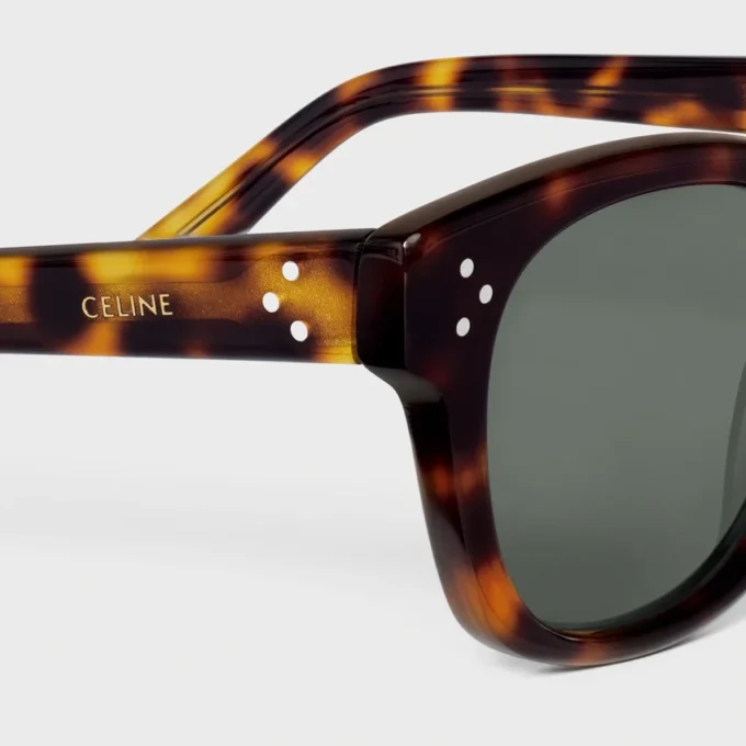 Lunettes de soleil à monture noire 42 en acétate Lunettes de soleil à monture noire 42 en acétate