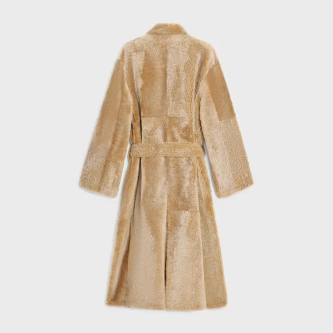 Manteau enveloppant en agneau