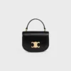 Mini Besace Clea en cuir de veau brillant Mini Besace Clea en cuir de veau brillant