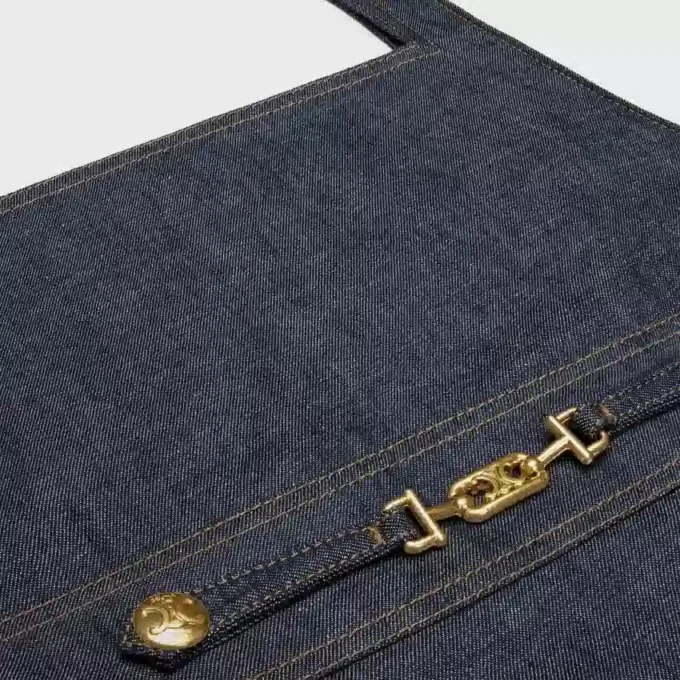 Mini-robe Empire en denim délavé brut Mini-robe Empire en denim délavé brut