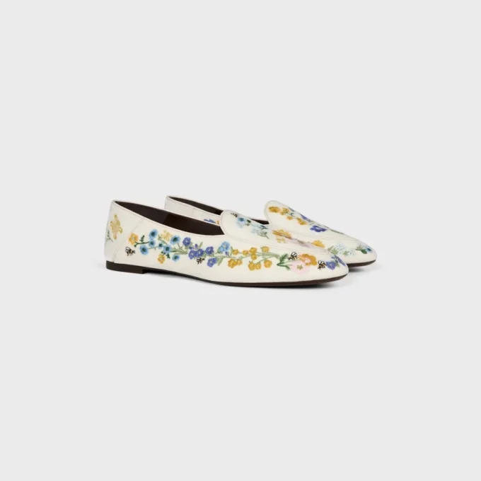 Mocassins Aura en velours brodé de fleurs Mocassins Aura en velours brodé de fleurs