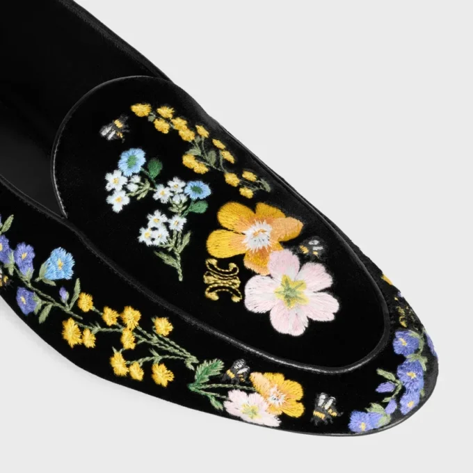Mocassins Aura en velours brodé de fleurs