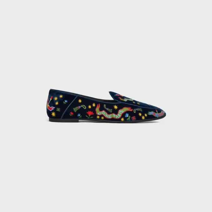 Mocassins Aura en velours brodé style universitaire Mocassins Aura en velours brodé style universitaire