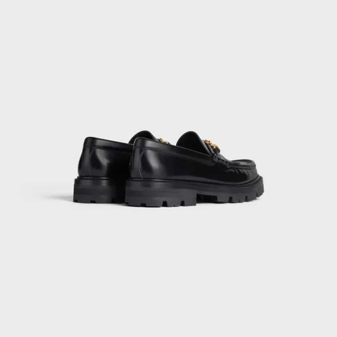 Mocassins Margaret avec Triomphe en cuir de taureau verni