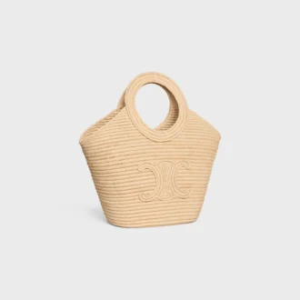 Panier tressé en raphia