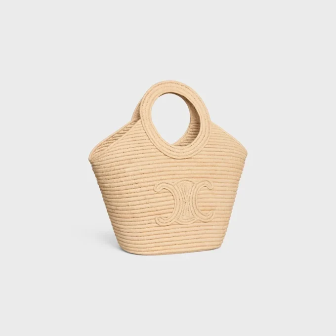 Panier tressé en raphia