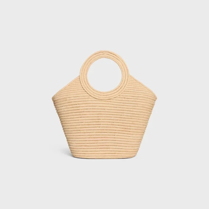 Panier tressé en raphia