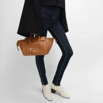 Petit Luggage en cuir d&rsquo;agneau souple et brillant