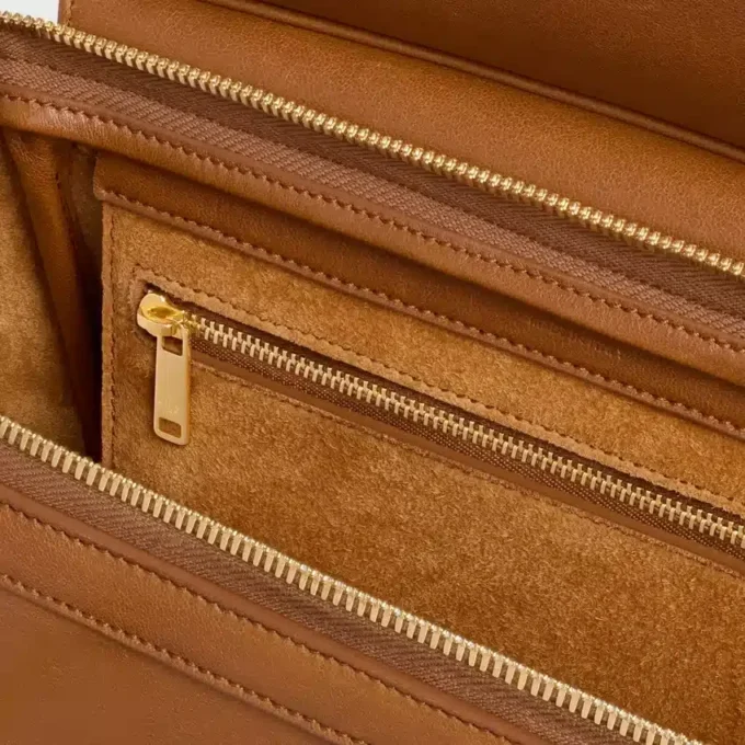Petit Luggage en cuir d&rsquo;agneau souple et brillant