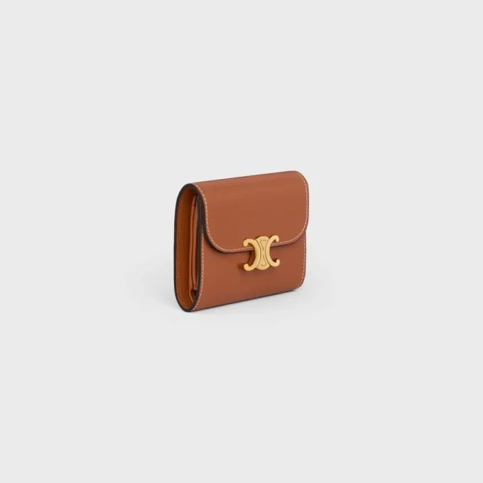 Petit portefeuille à rabat Triomphe en cuir d&rsquo;agneau lisse brillant
