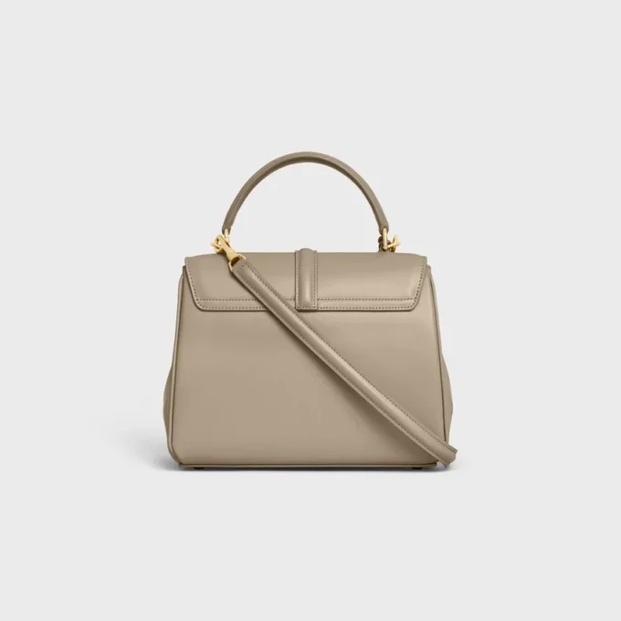 Petit sac 16 en cuir de veau satiné Petit sac 16 en cuir de veau satiné