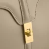 Petit sac 16 en cuir de veau satiné Petit sac 16 en cuir de veau satiné