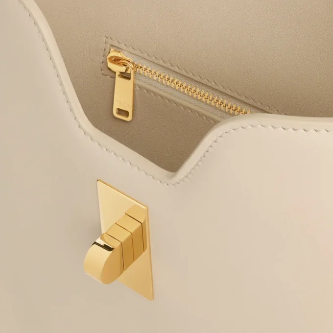 Petit sac Camille Soft 16 en cuir de veau lisse